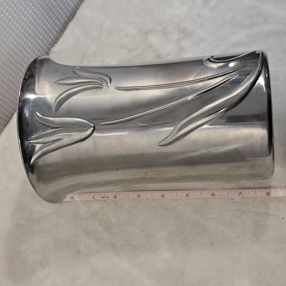 3/$25 Royal Limited Silver Tulip Wine Server - Picture 7 of 8